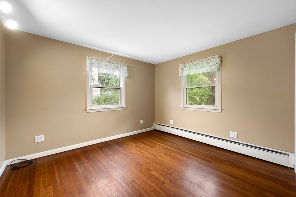 11 Lyndale Rd Property Photo 8