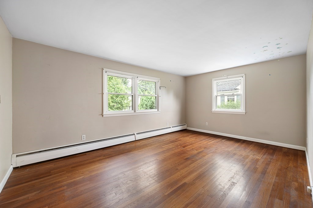 11 Lyndale Rd Property Photo 11