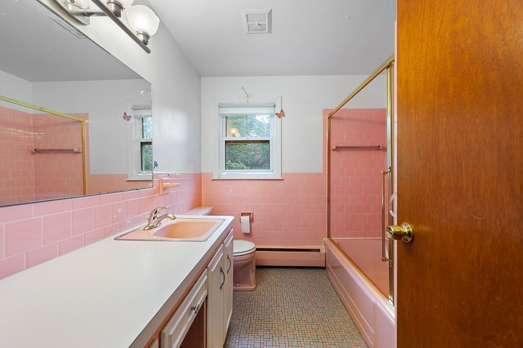 11 Lyndale Rd Property Photo 14