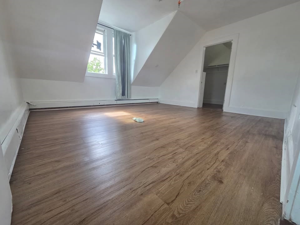 133 Chesnut St # 6 Property Photo 4