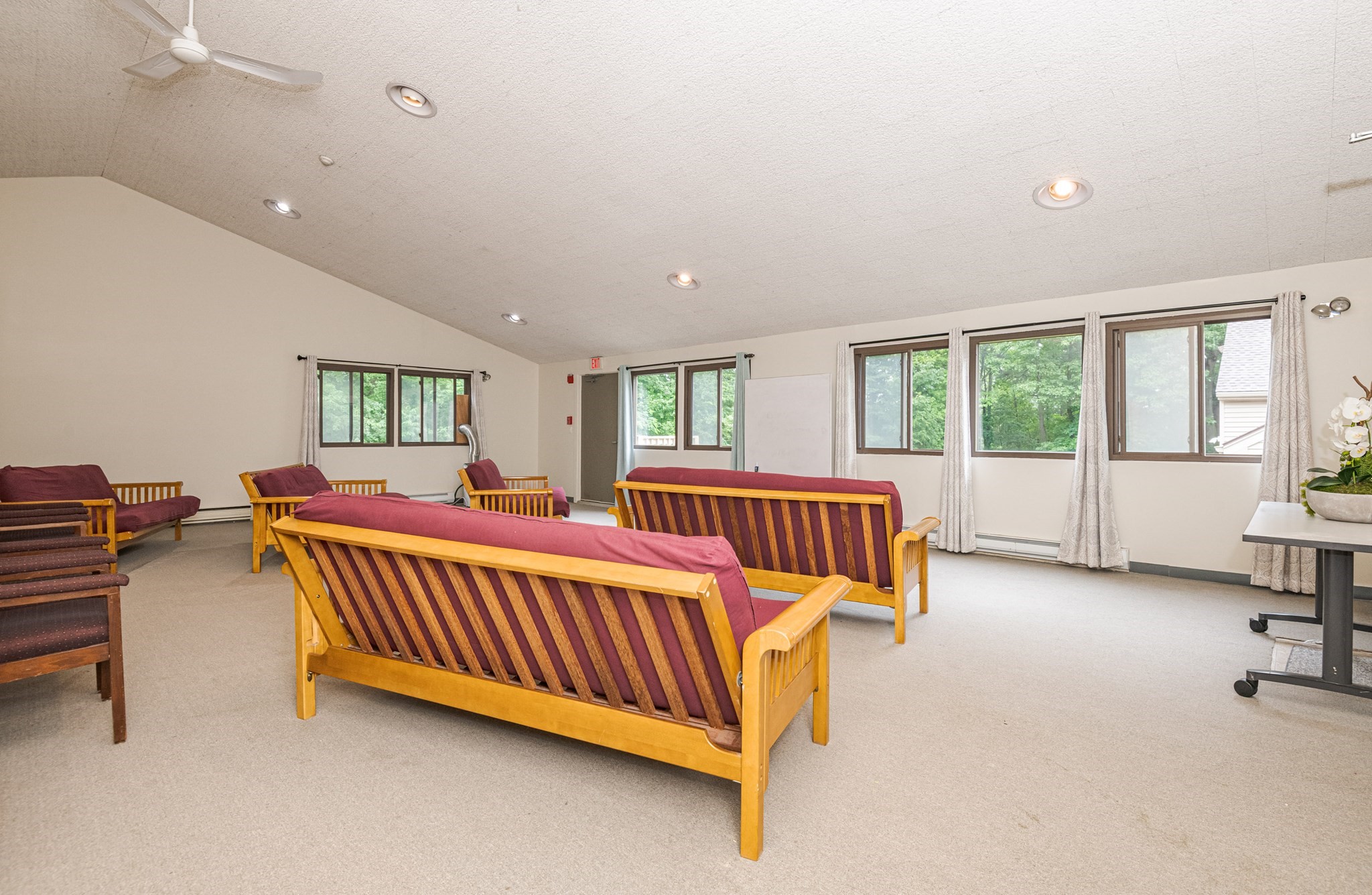 33 Lake Street Property Photo 25