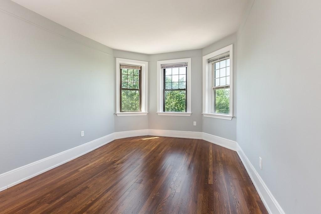 394 Riverway # 12 Property Photo 12