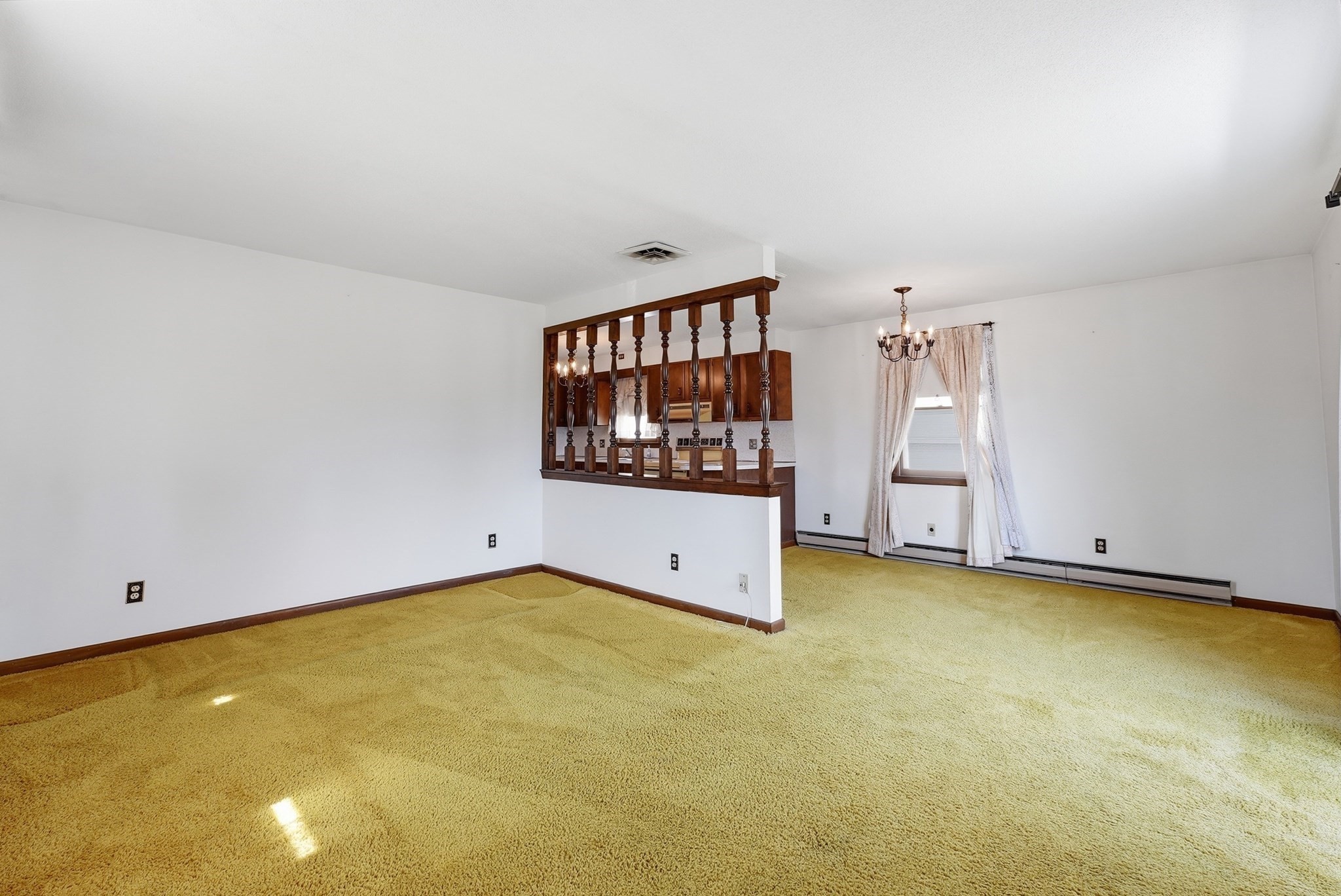619 East St Property Photo 6