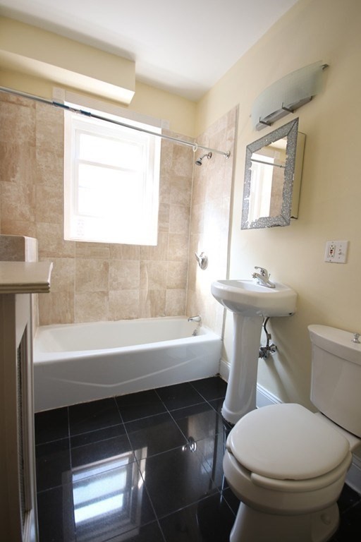 156 Harvard St # 8 Property Photo 13