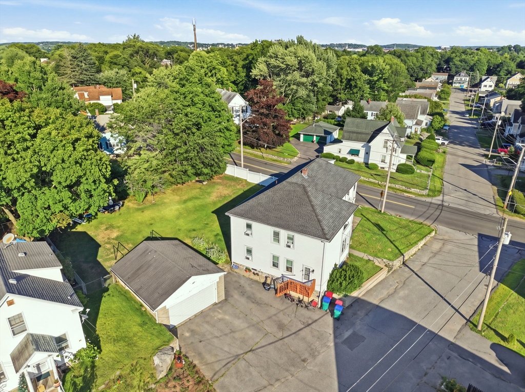 28 E Meadow Rd Property Photo 12