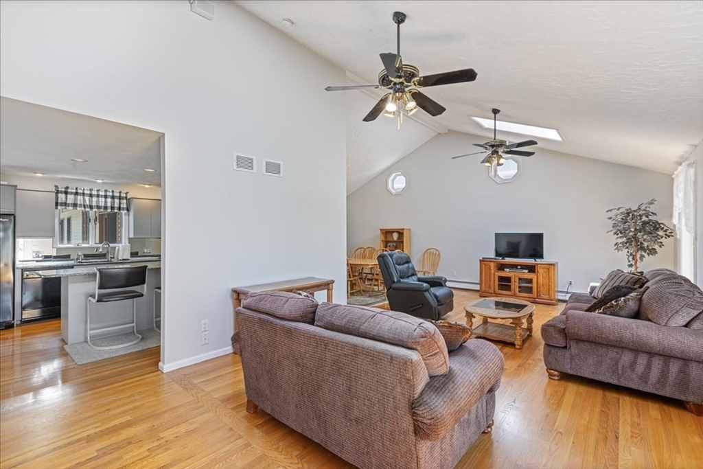 5 Carol Ann Rd Property Photo 5