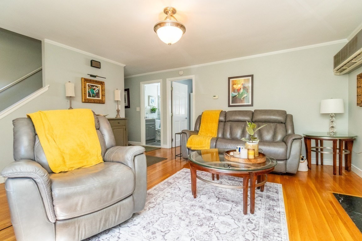 35 Rosaria St Property Photo 5