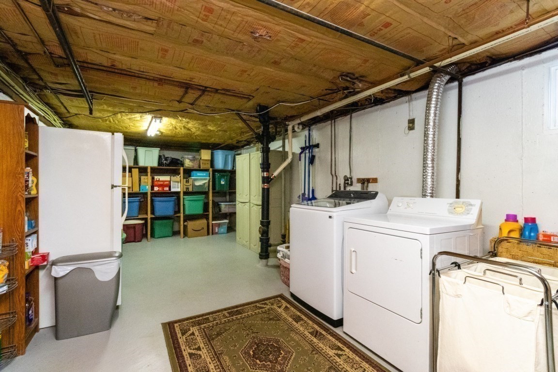 35 Rosaria St Property Photo 32