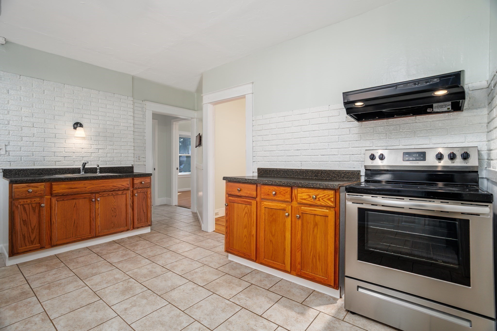 178 Walnut St Property Photo 13