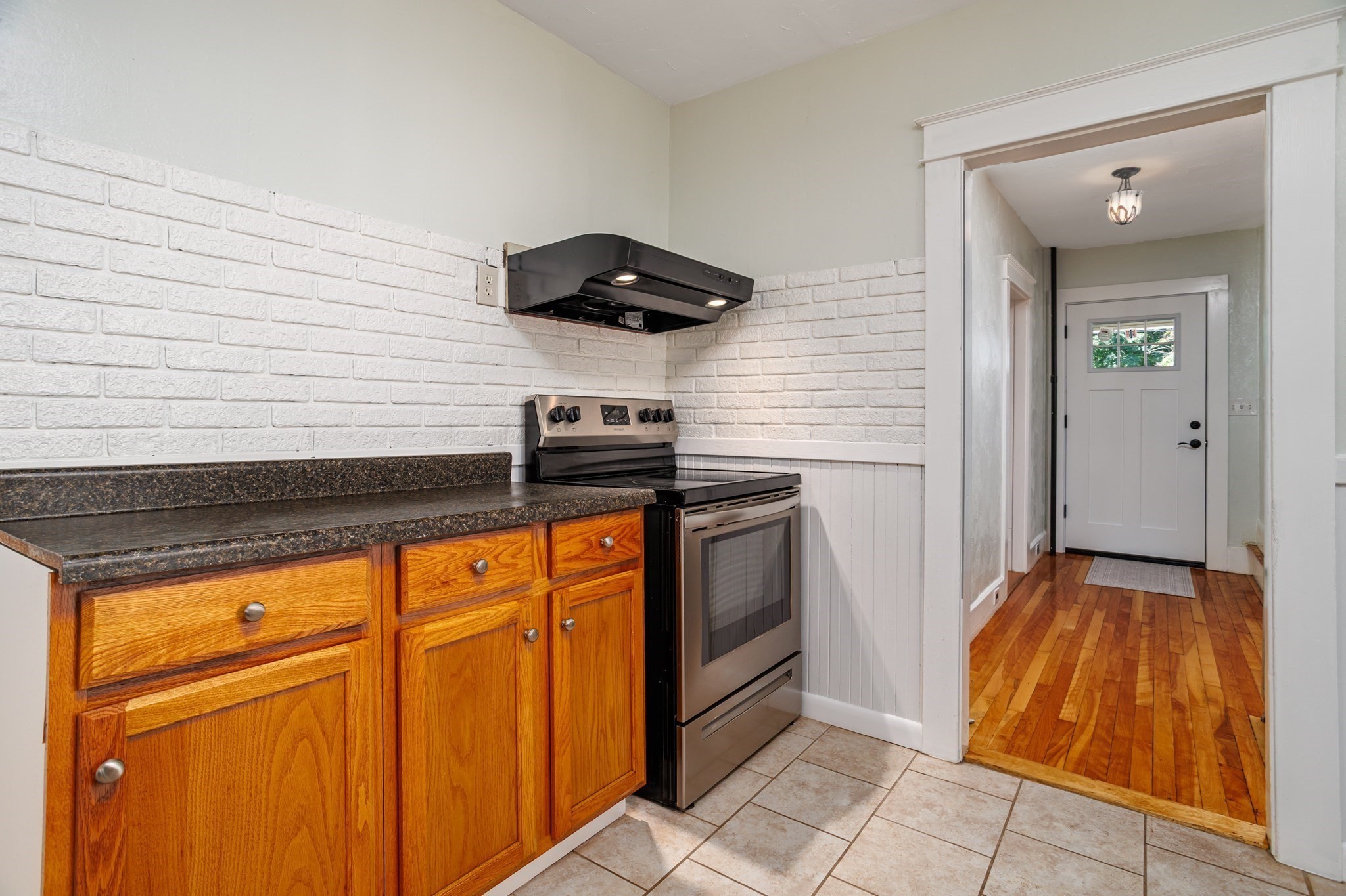 178 Walnut St Property Photo 17