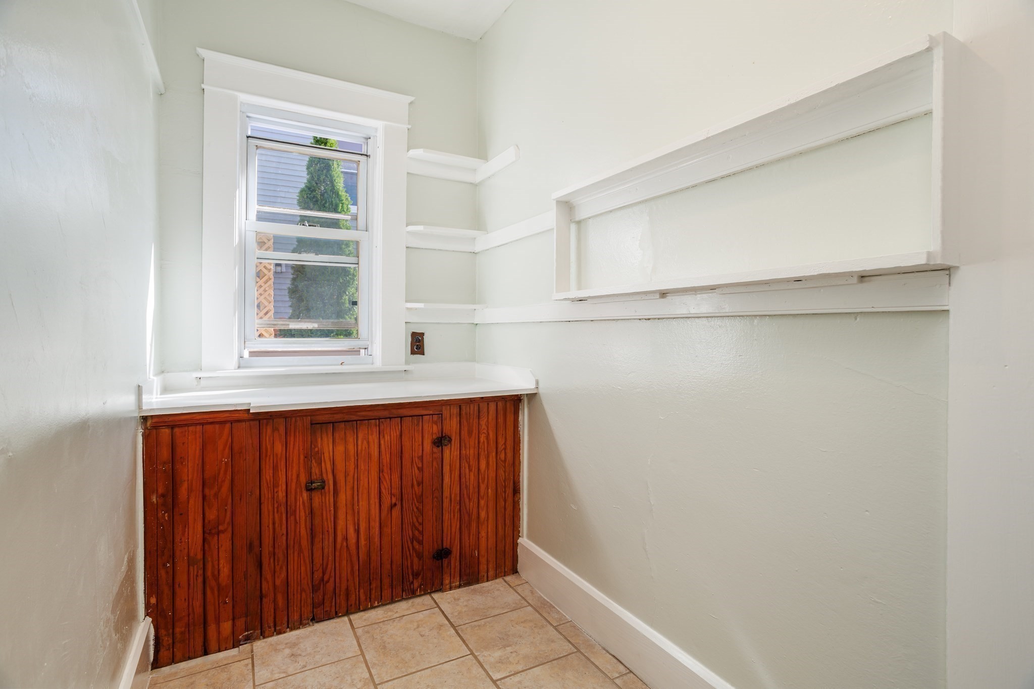 178 Walnut St Property Photo 38