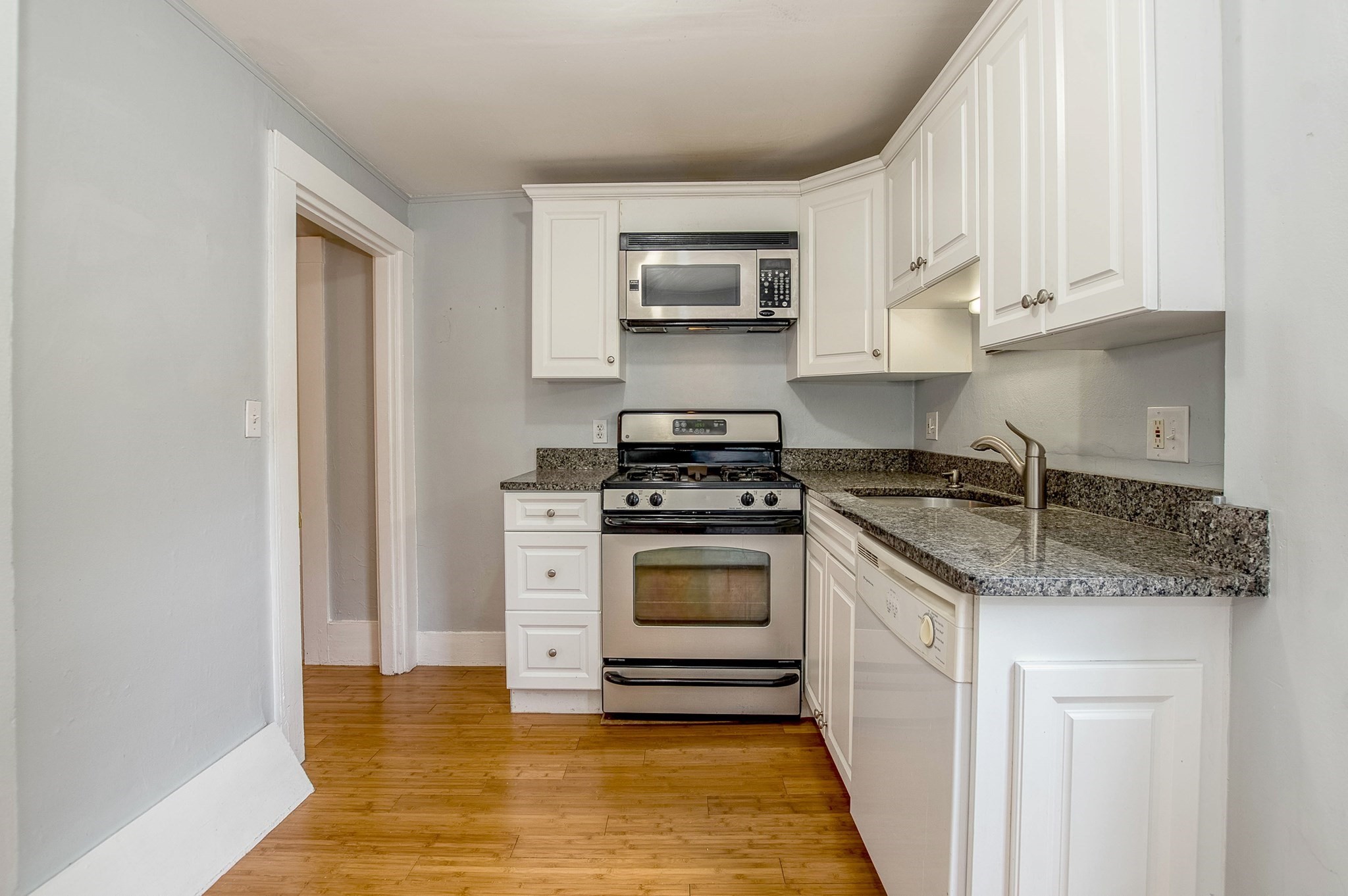 4 Spruce Street # 4 Property Photo 4