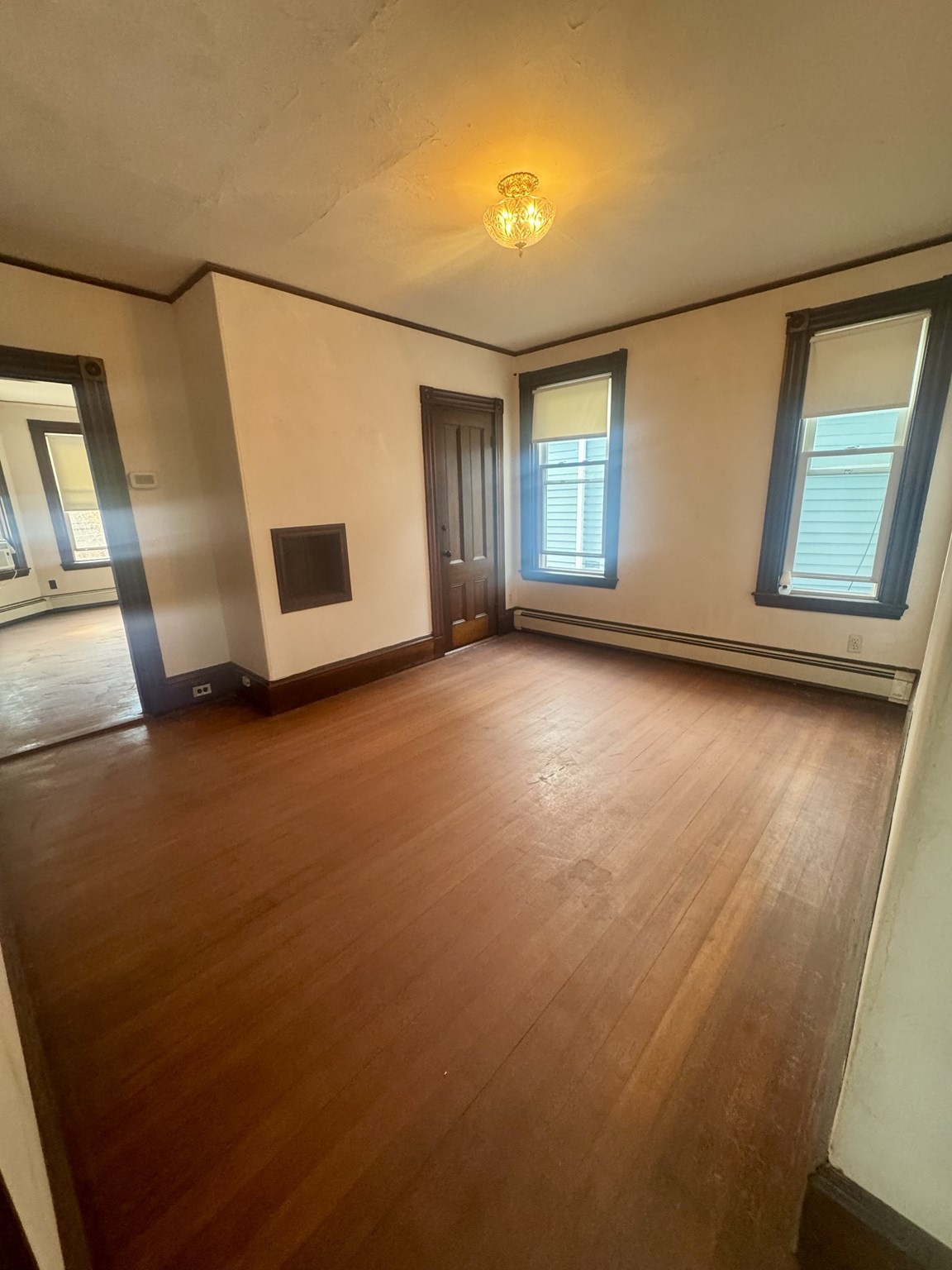 86 Chestnut St Property Photo 5