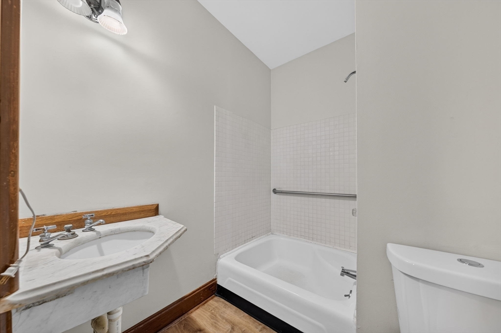 533 Locust St # 5 Property Photo 18