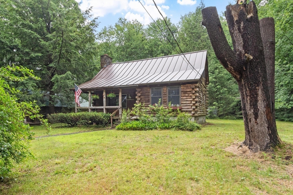 300 Lockes Village Rd Property Photo 5