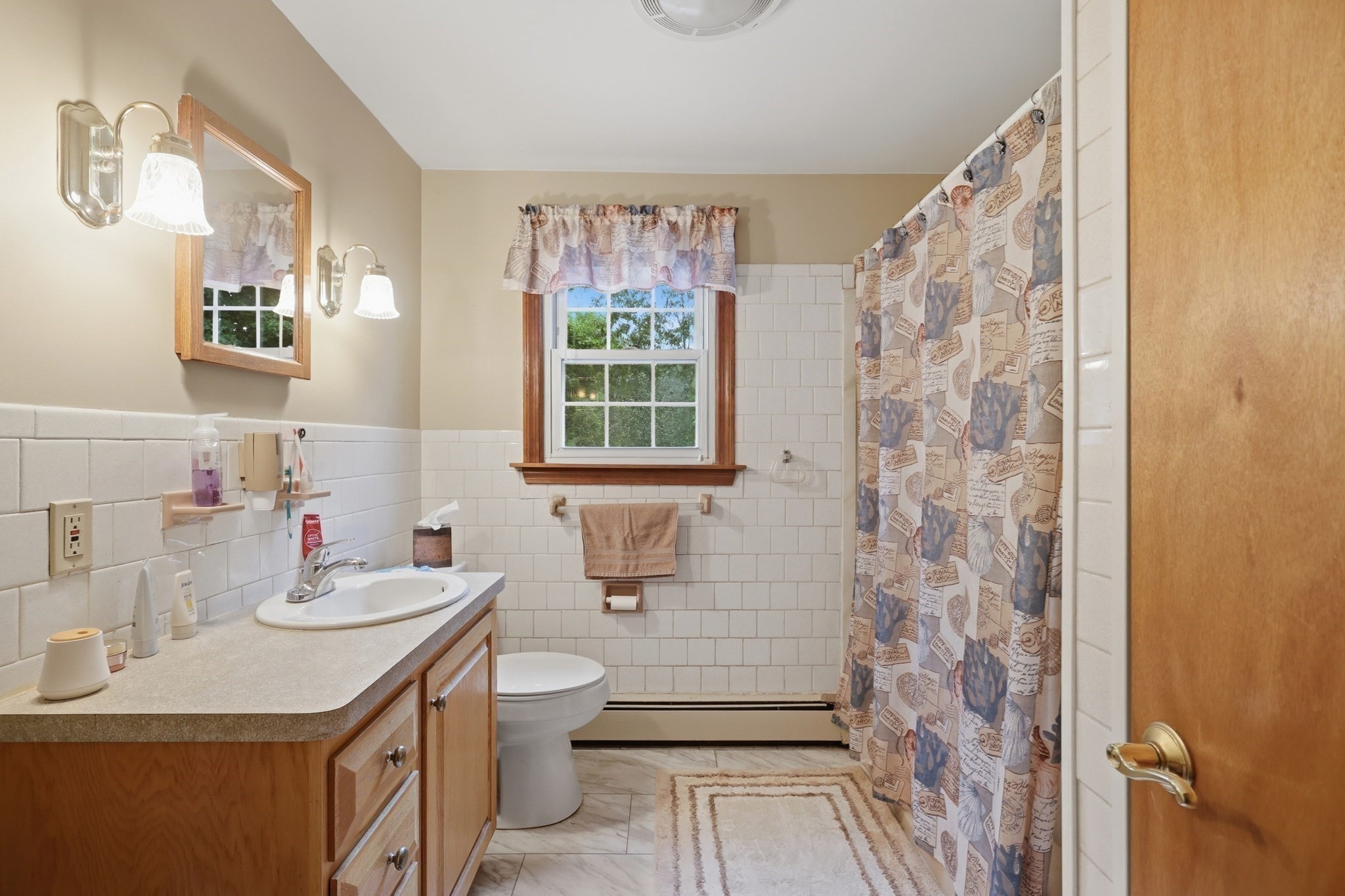 33 Rolling Ln Property Photo 12