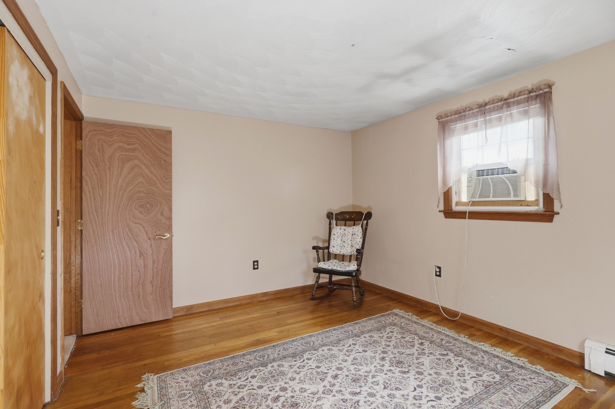 33 Rolling Ln Property Photo 18