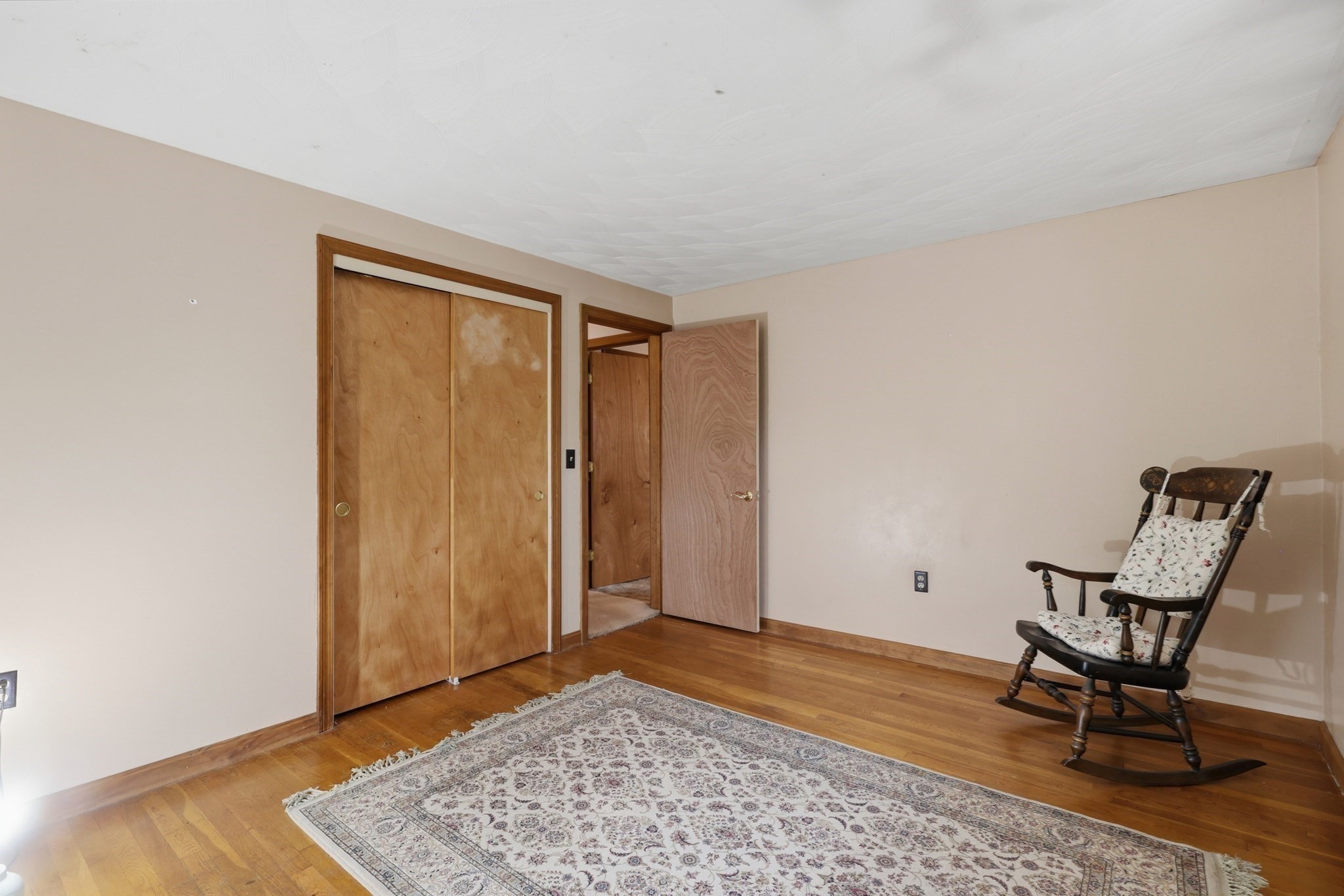 33 Rolling Ln Property Photo 19