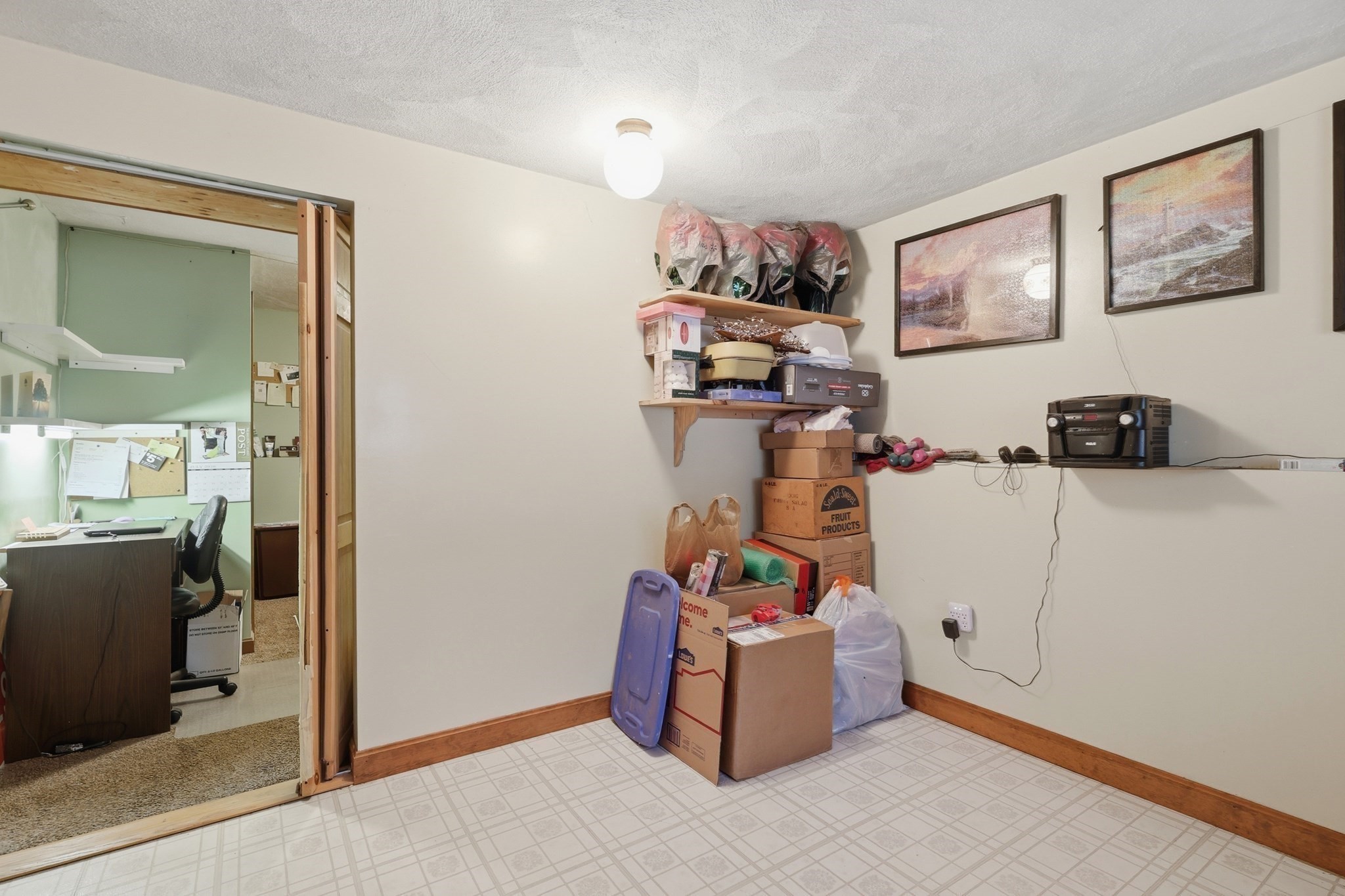 33 Rolling Ln Property Photo 31