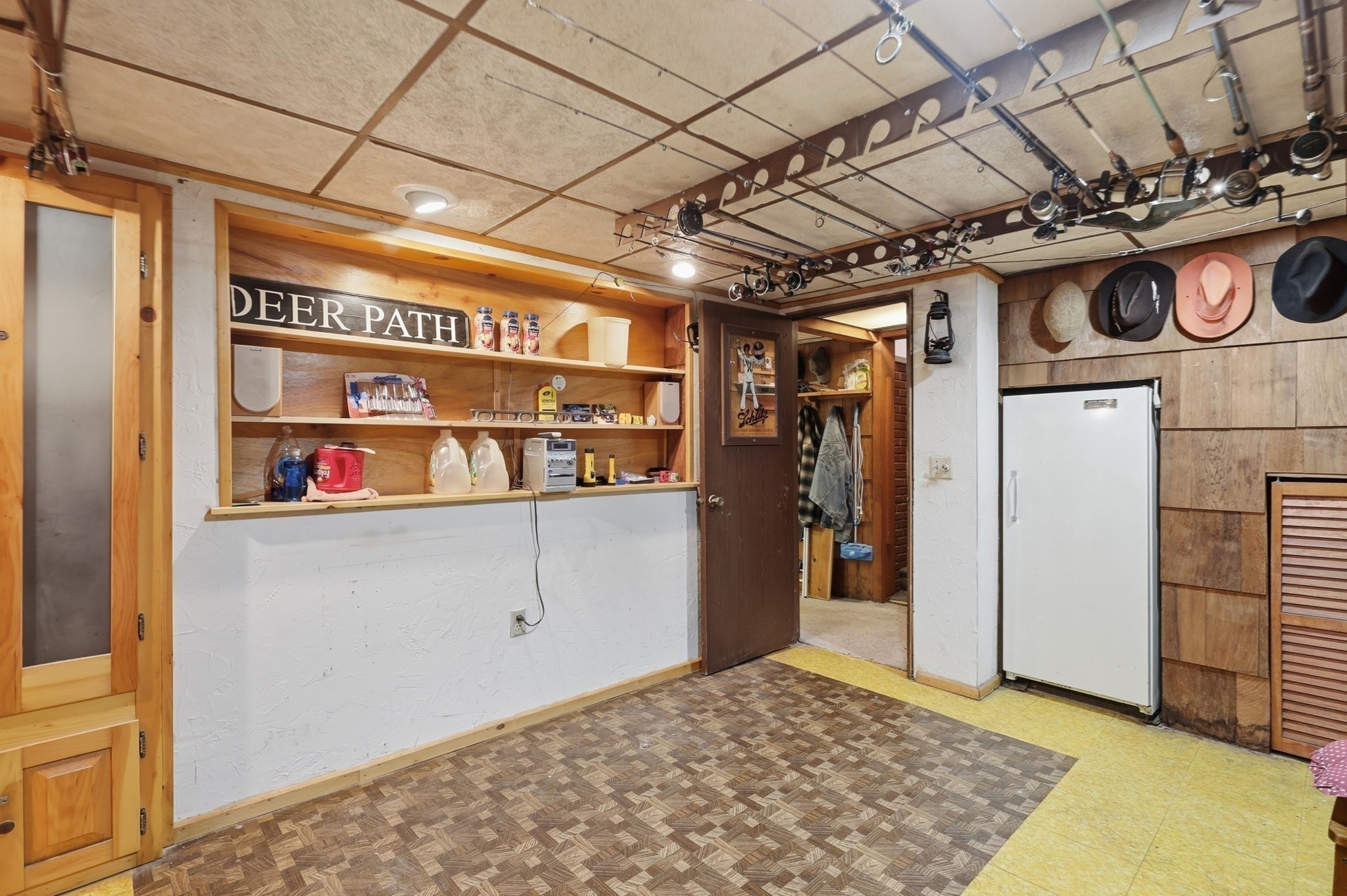 33 Rolling Ln Property Photo 32
