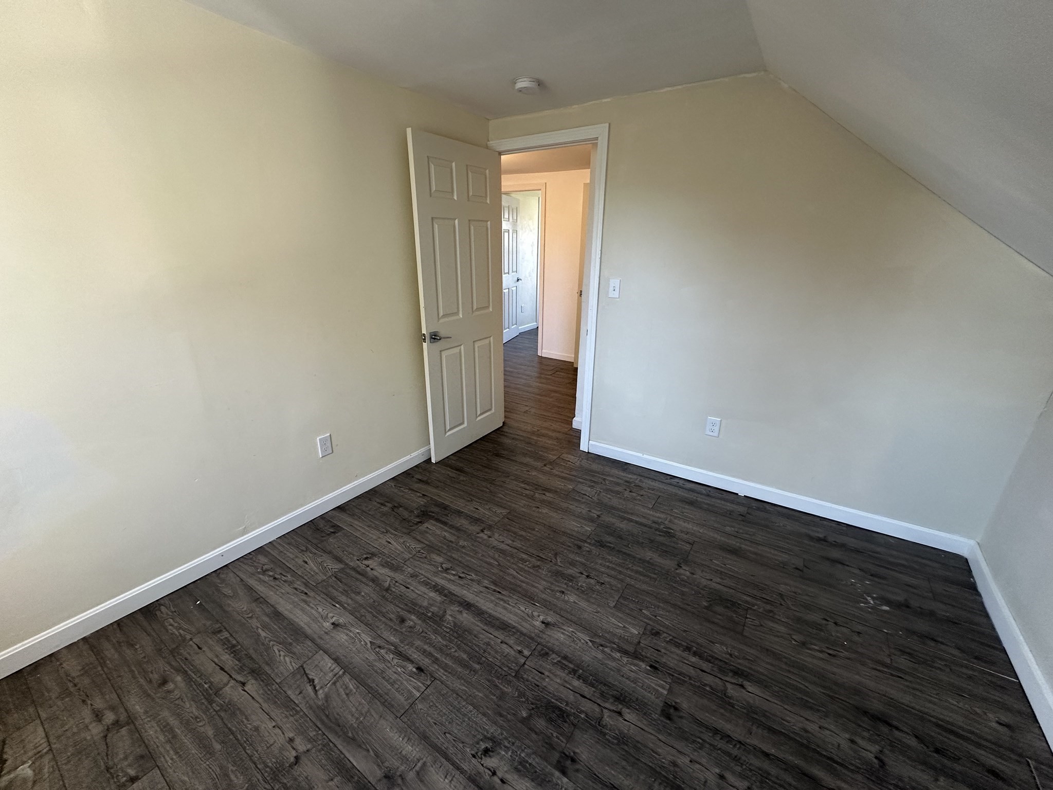 8 Pike St Property Photo 18
