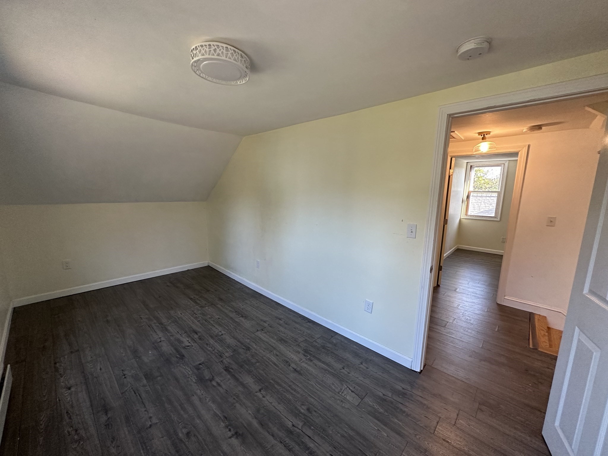 8 Pike St Property Photo 22