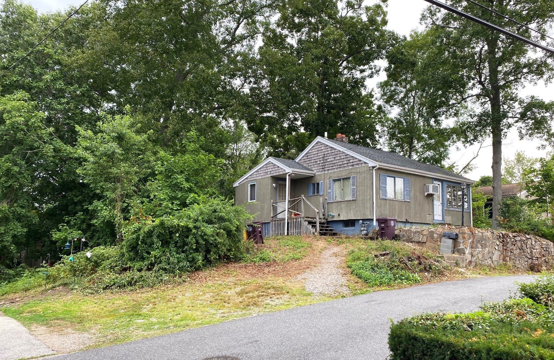 42 Lake View Rd Property Photo 4