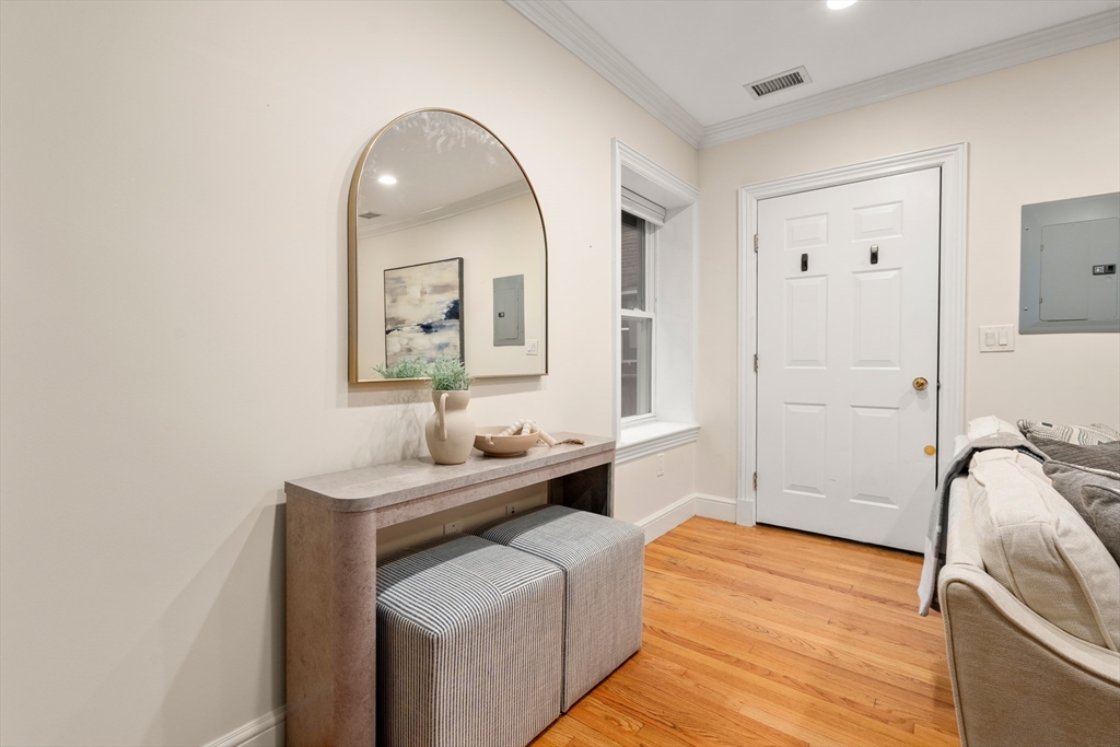 1724 Beacon St # 1 Property Photo 12