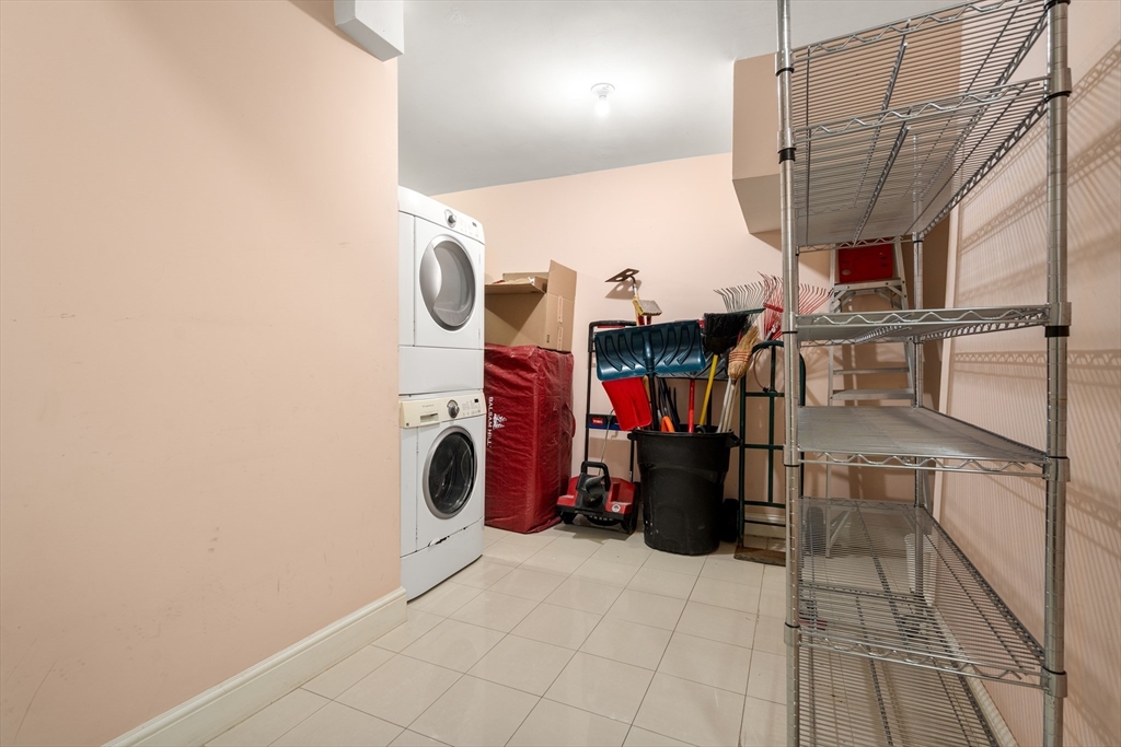 1724 Beacon St # 1 Property Photo 13