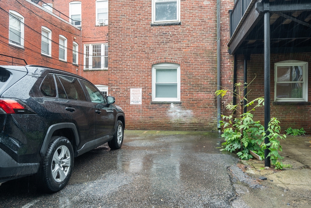 1724 Beacon St # 1 Property Photo 14
