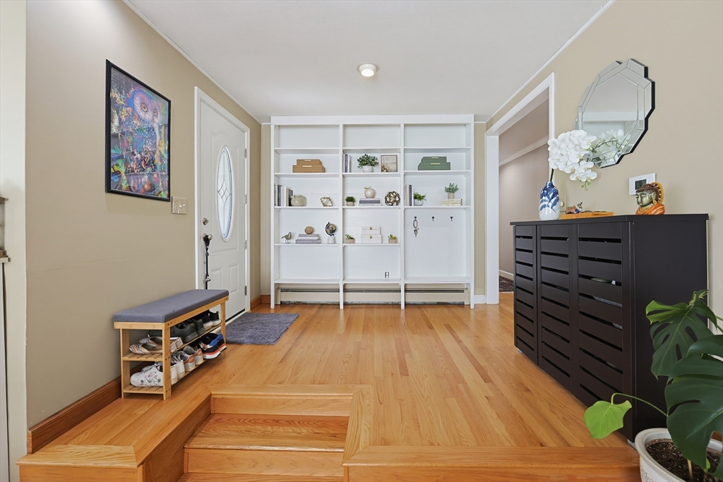17 Metropolitan Ave Property Photo 11