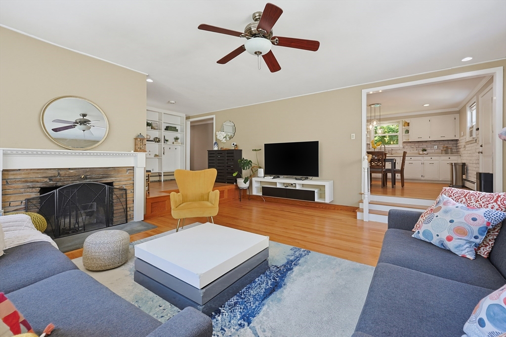 17 Metropolitan Ave Property Photo 15
