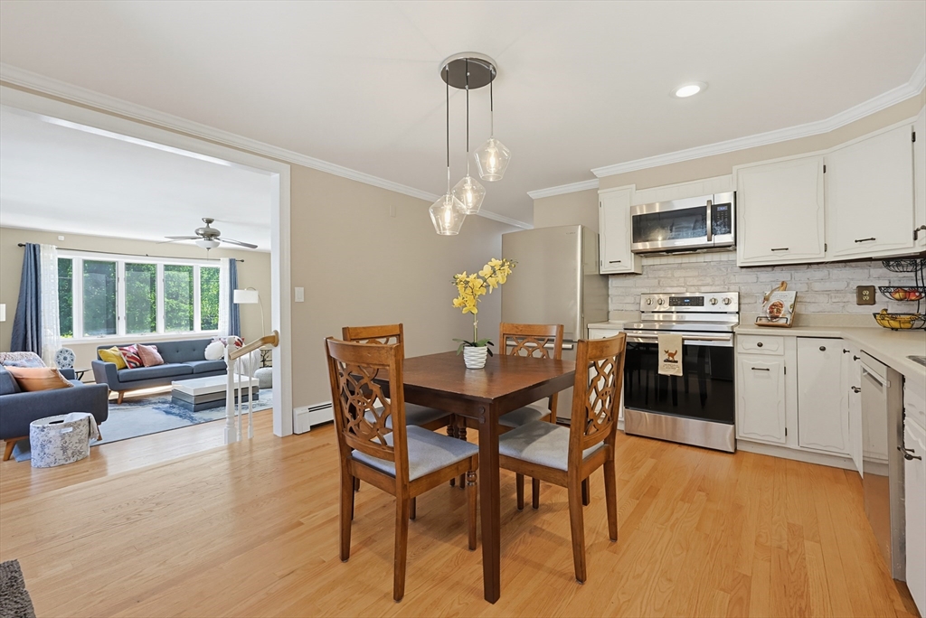 17 Metropolitan Ave Property Photo 17