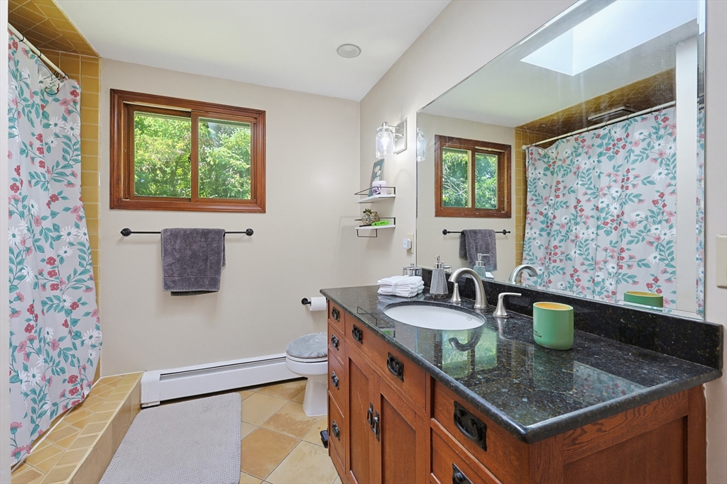 17 Metropolitan Ave Property Photo 22