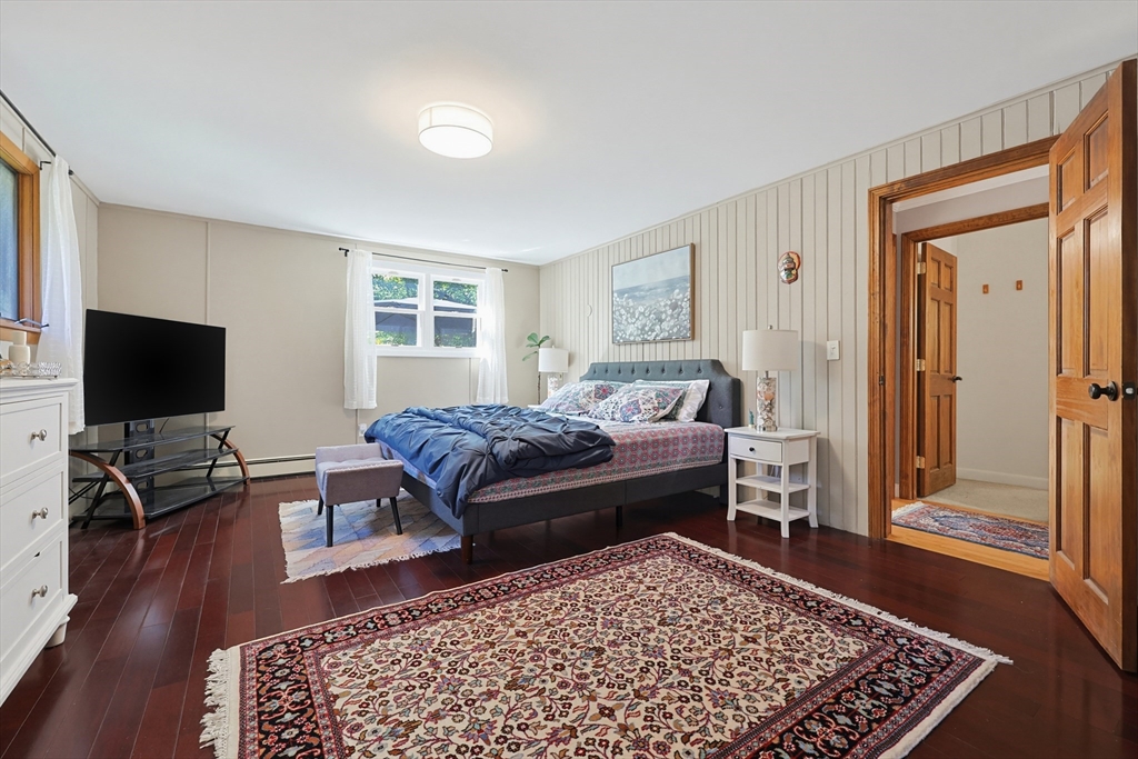 17 Metropolitan Ave Property Photo 23