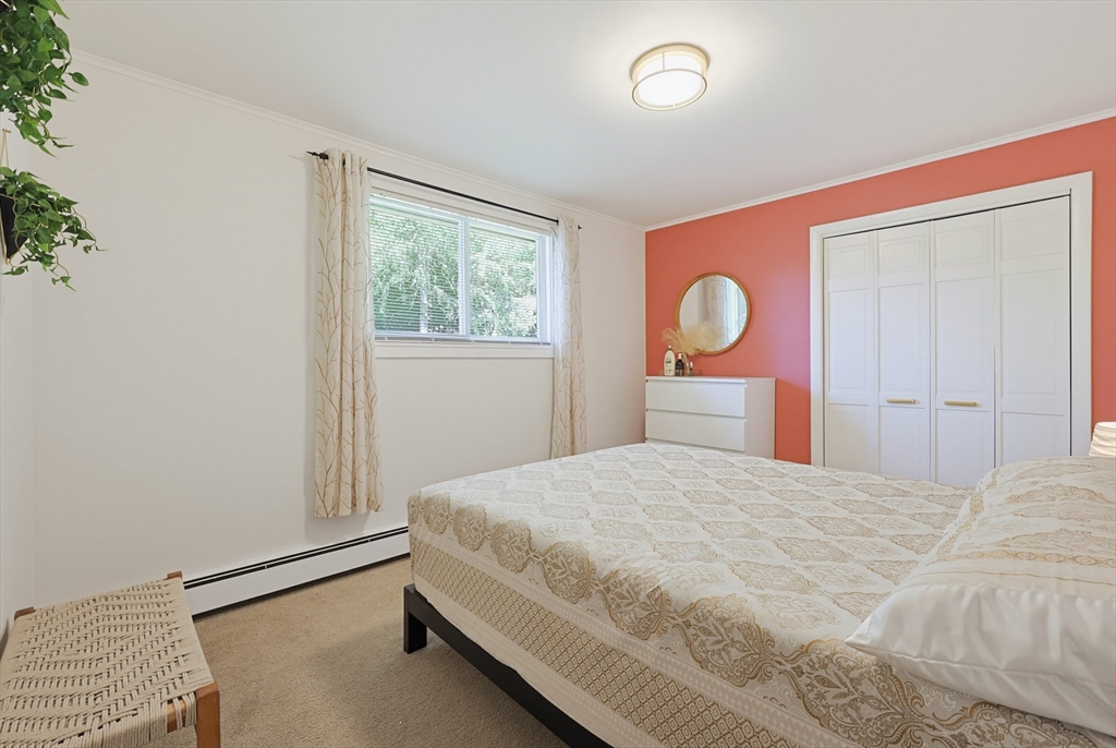 17 Metropolitan Ave Property Photo 27