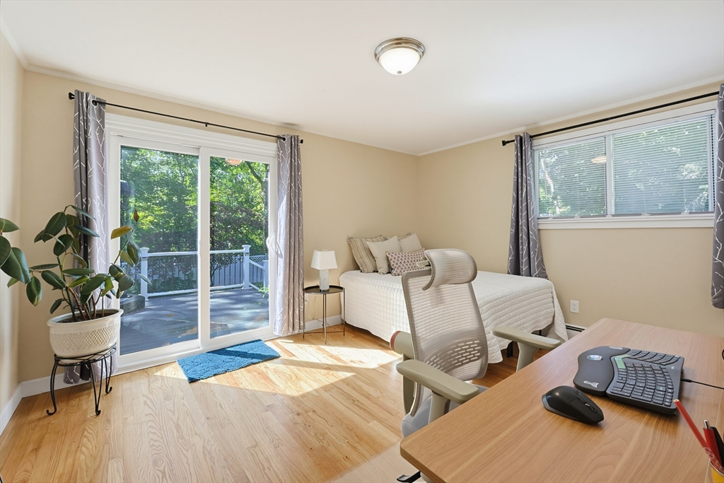 17 Metropolitan Ave Property Photo 29