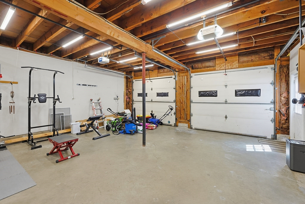 17 Metropolitan Ave Property Photo 40