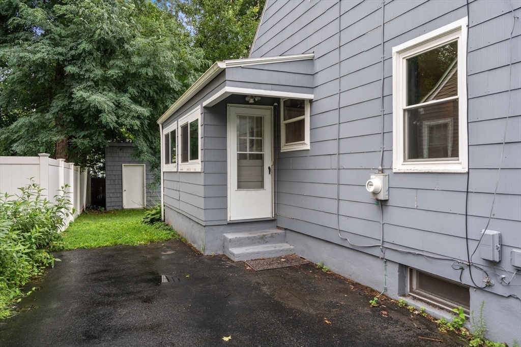 65 Burnside Ter Property Photo 5