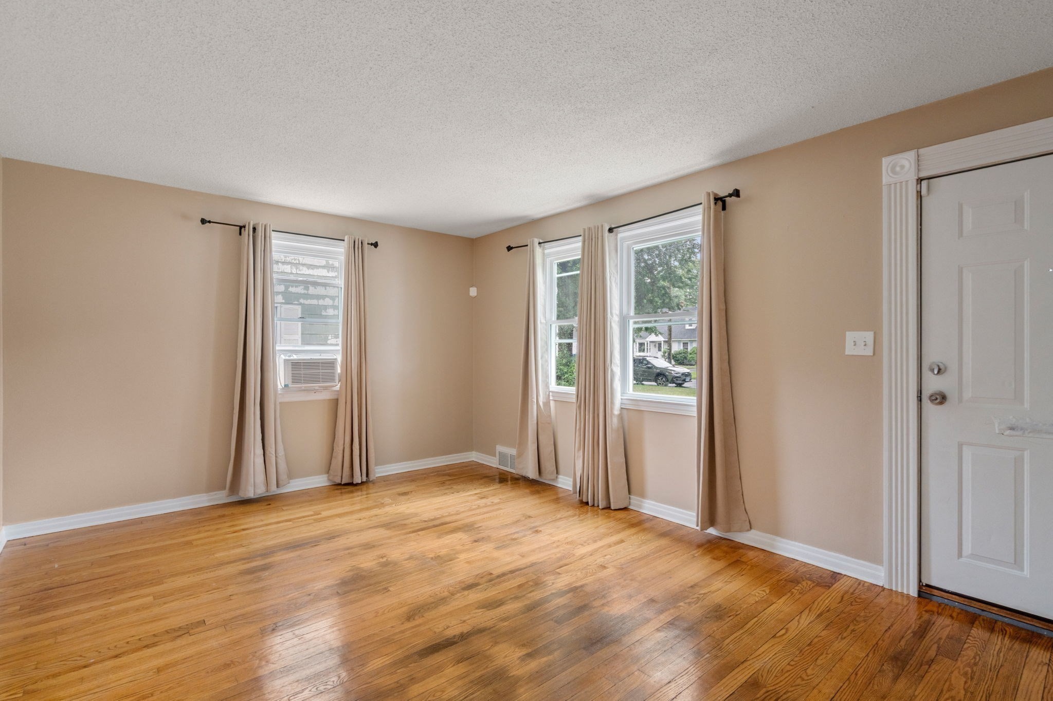 65 Burnside Ter Property Photo 11