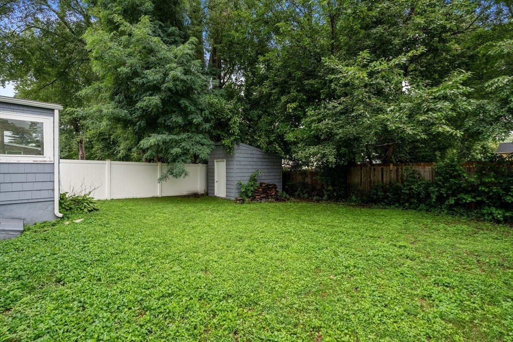 65 Burnside Ter Property Photo 33