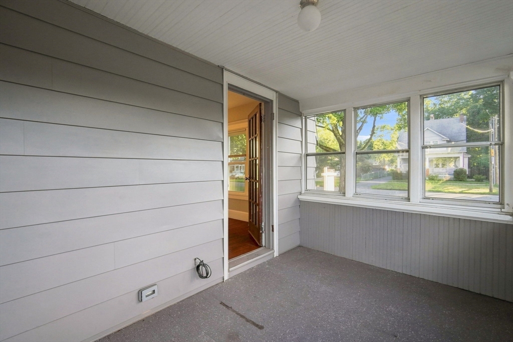 15 Garland St Property Photo 33