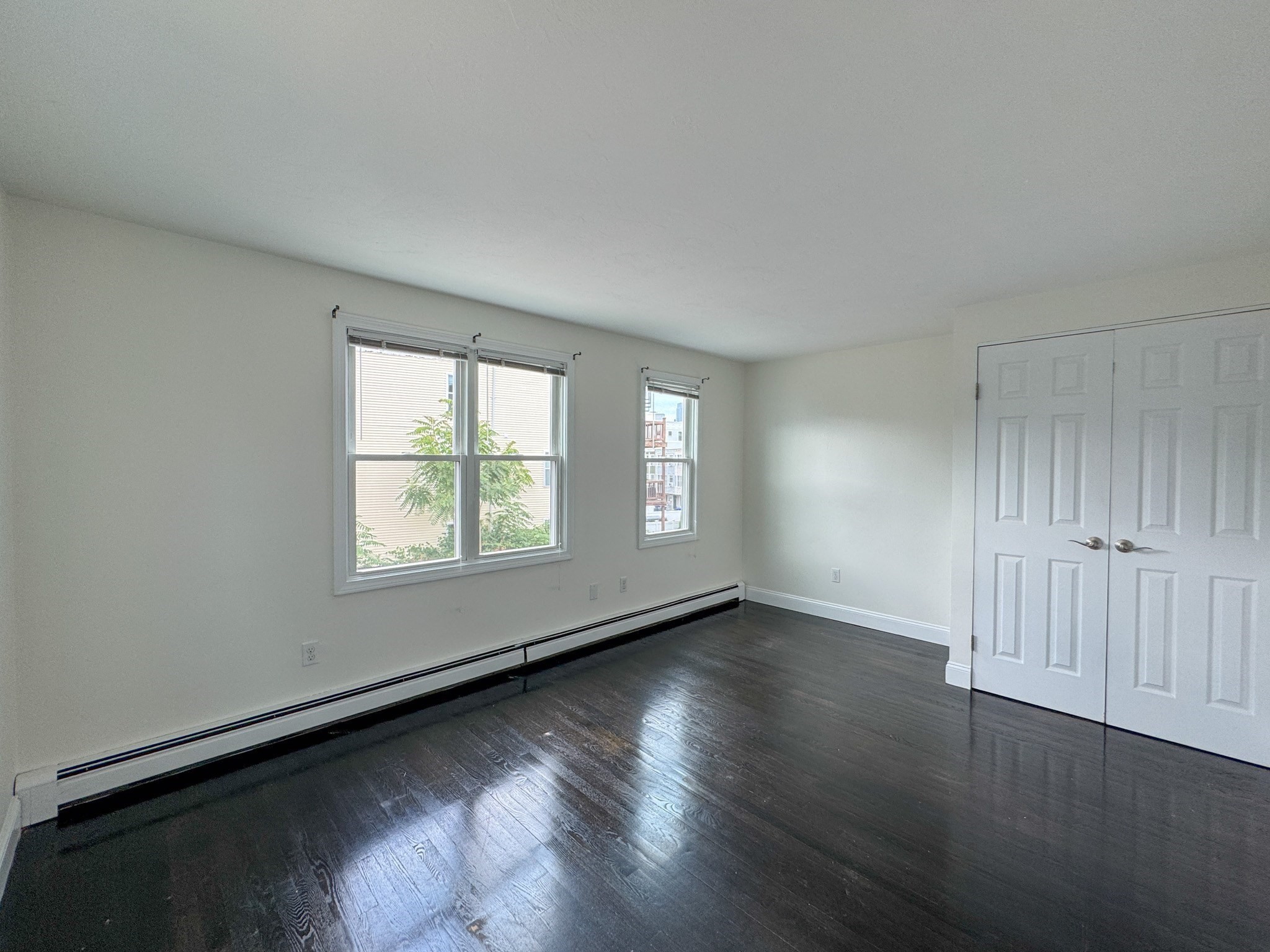 212 W 6th St # 212 Property Photo 23