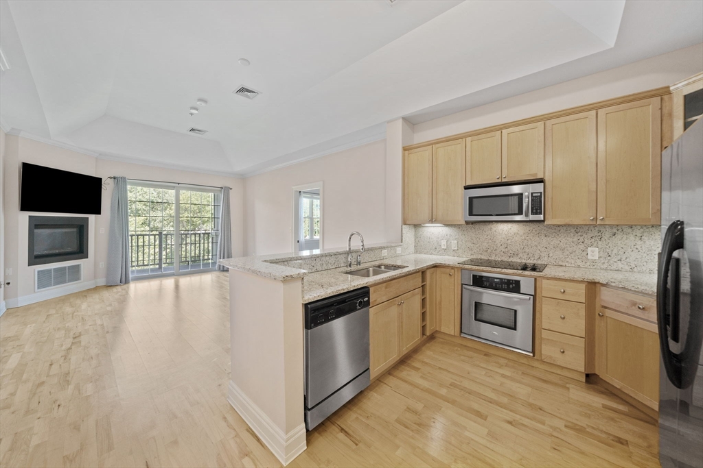 59 Walpole St # 307 Property Photo 2