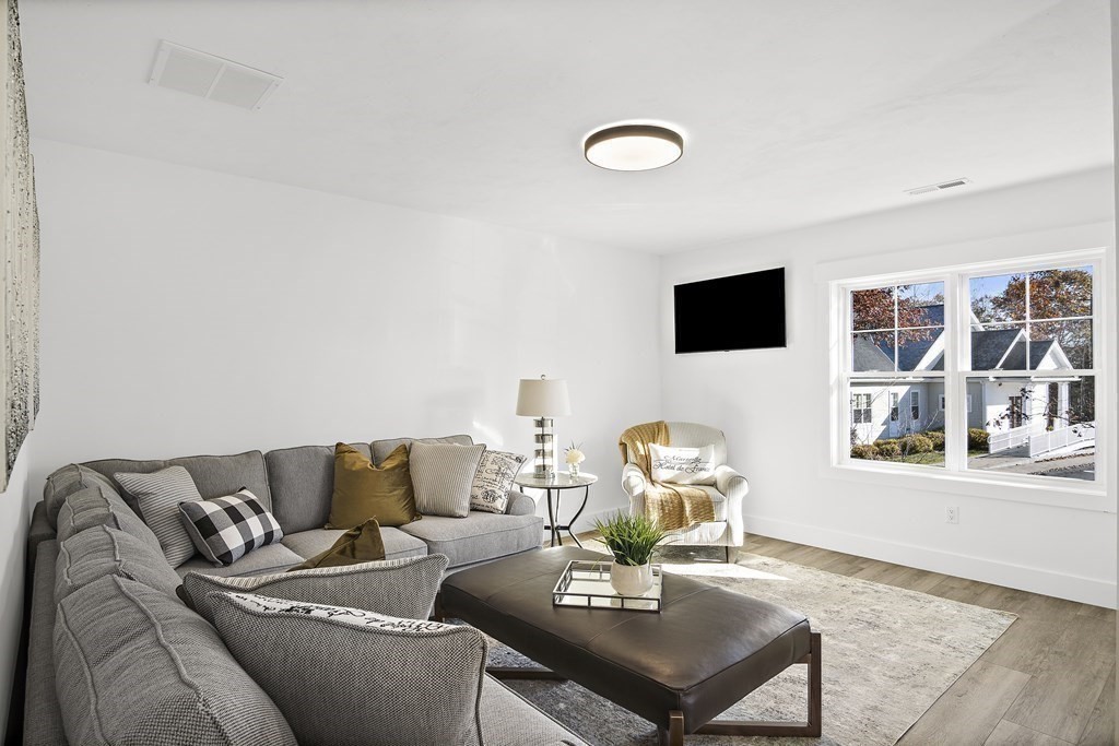 25 Salisbury Hill Blvd # 48 Property Photo 22