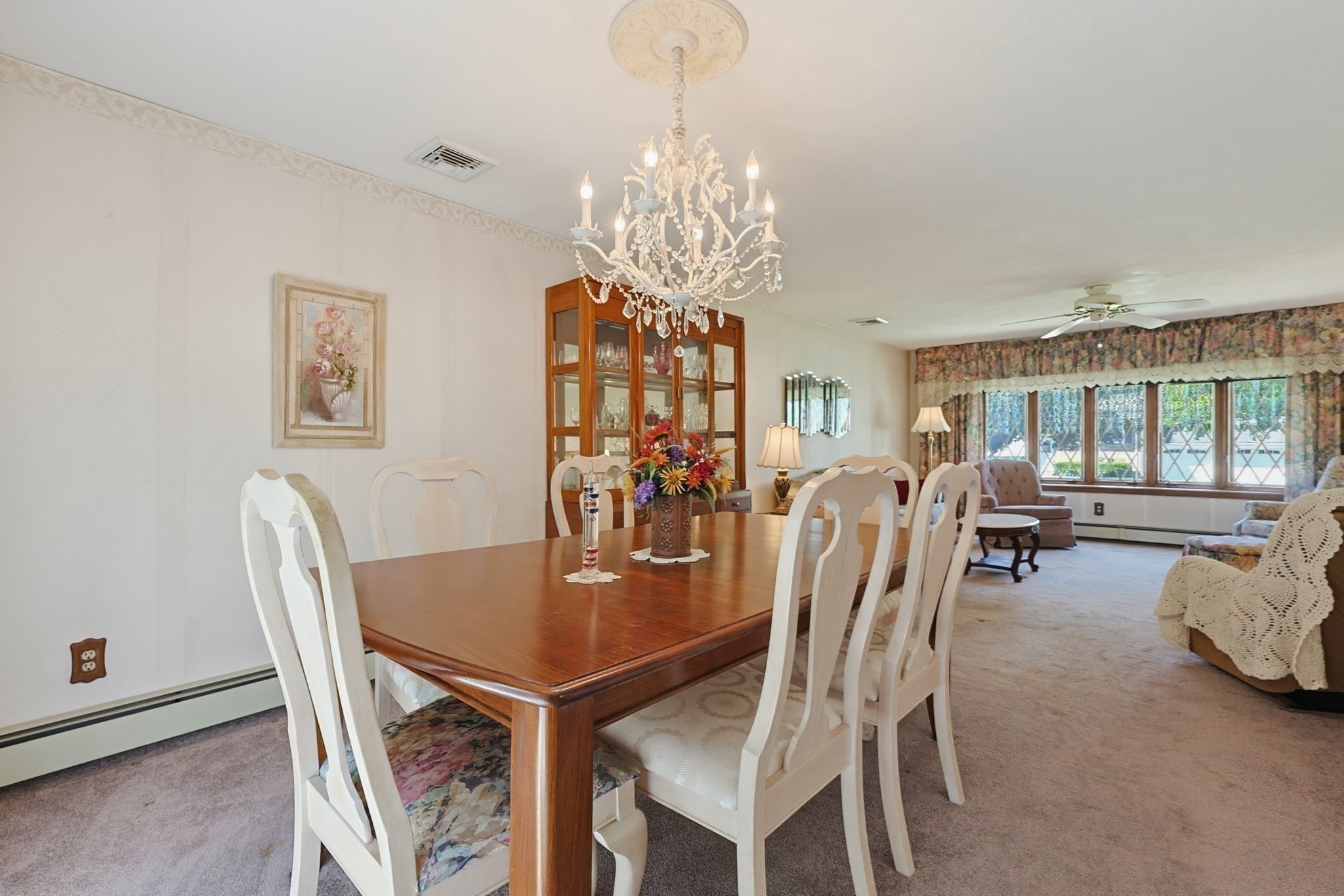 75 Concetta Drive Property Photo 3