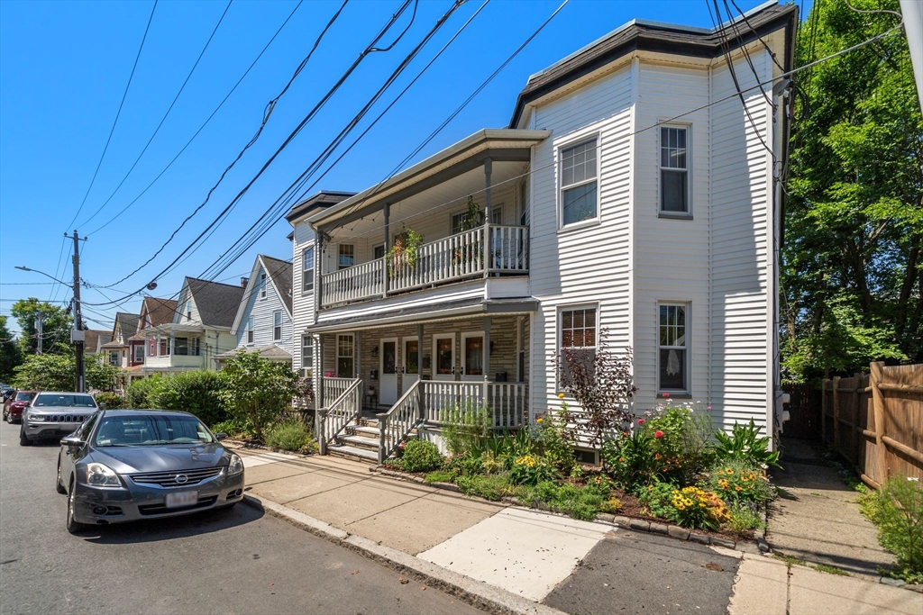 74 Trull St # B Property Photo 1