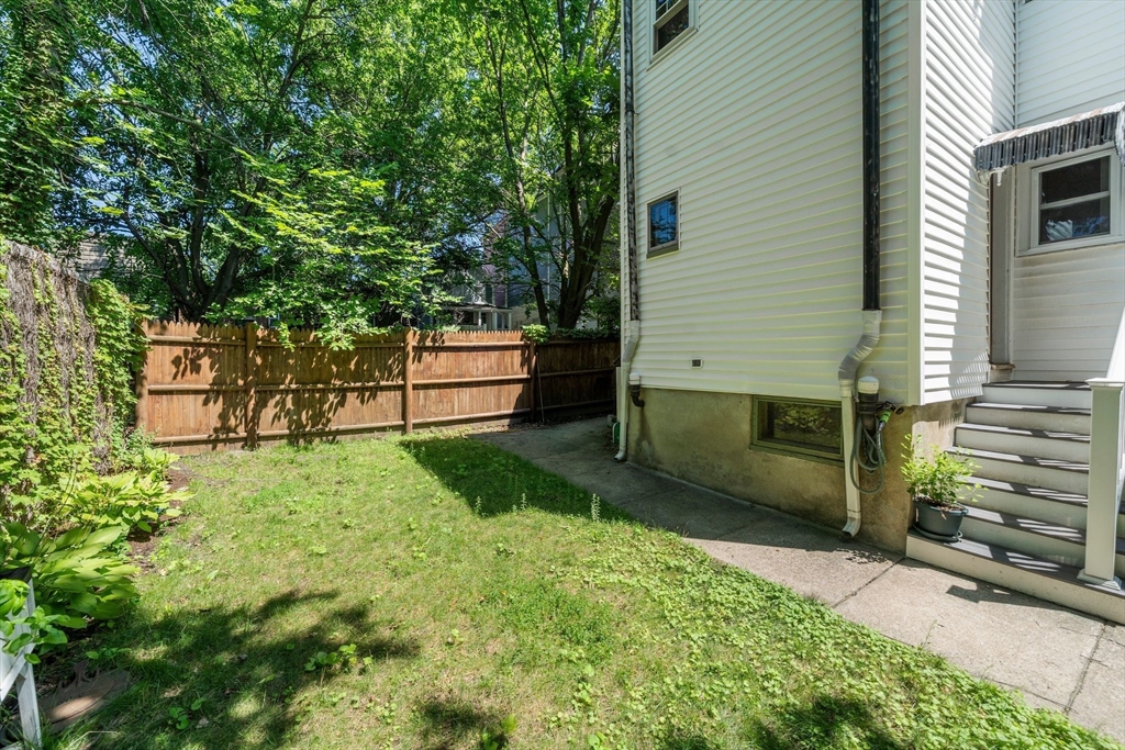 74 Trull St # B Property Photo 26