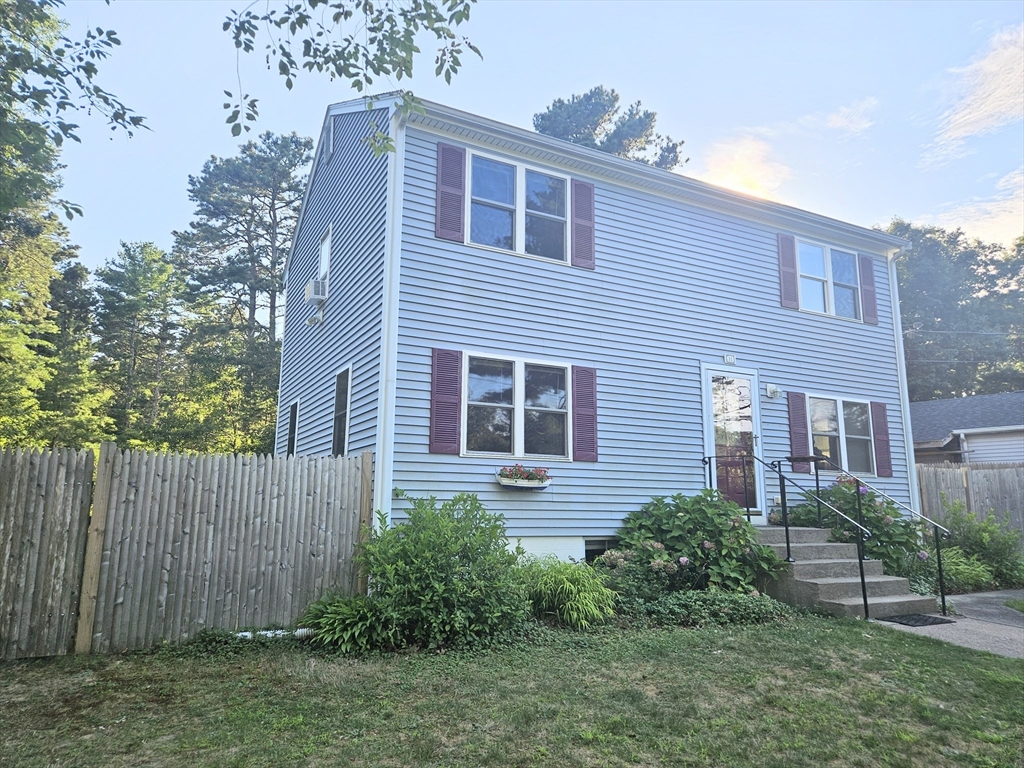 11 Cardinal Ave Property Photo 1