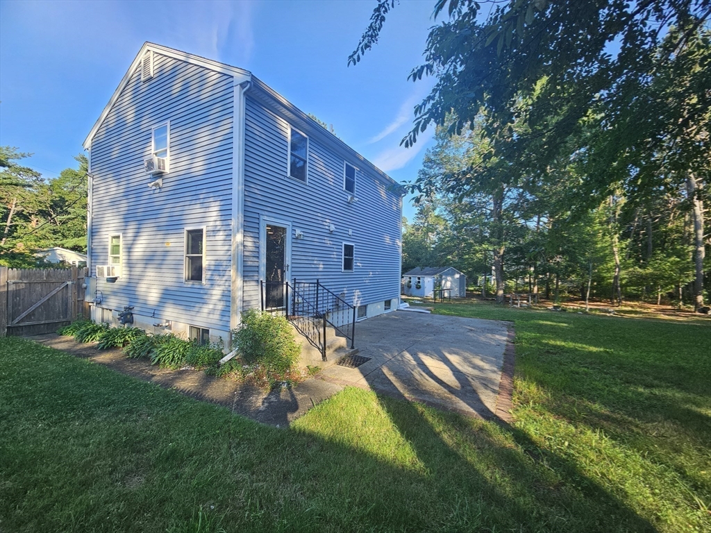 11 Cardinal Ave Property Photo 21